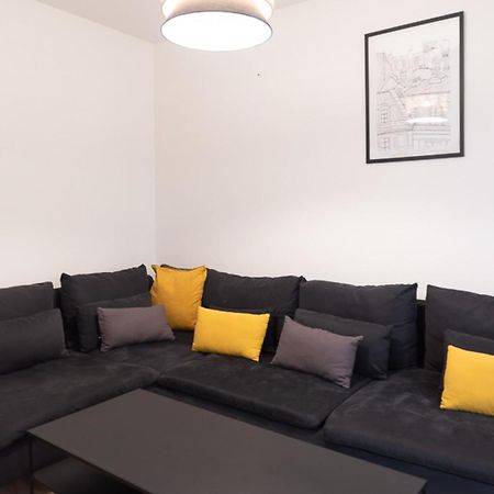 Spacious Apartment Near The Champs De Mars Paris Bagian luar foto