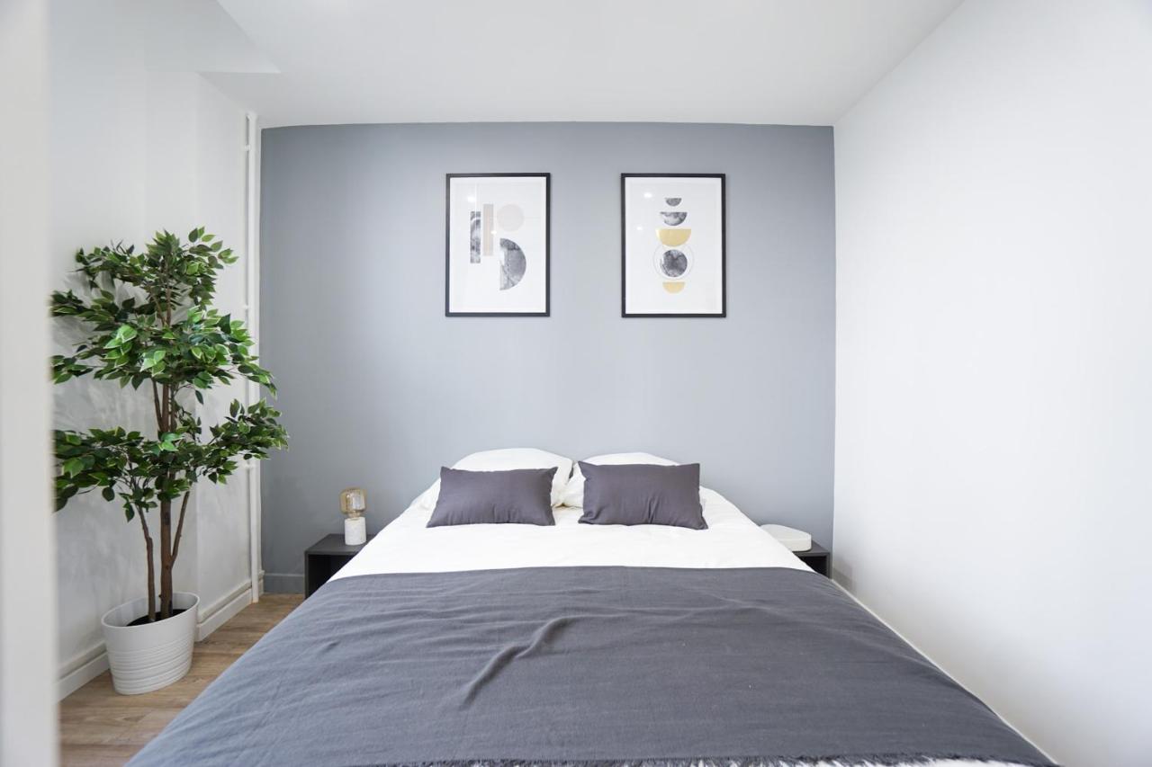 Spacious Apartment Near The Champs De Mars Paris Bagian luar foto