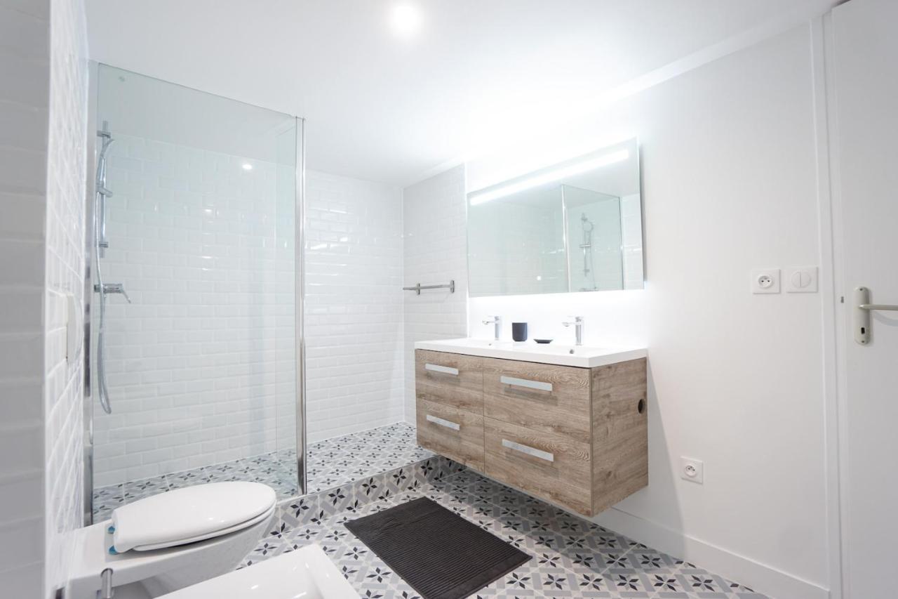 Spacious Apartment Near The Champs De Mars Paris Bagian luar foto